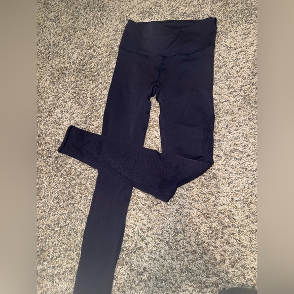 Lululemon Reveal 7/8 Tight size 4 - Picture 7 of 14